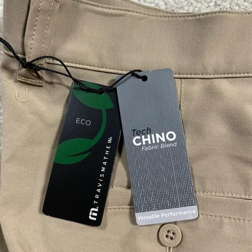 TravisMathew Shorts Mens 40 Golf Performance Eco Tech Chino Khaki Tan New